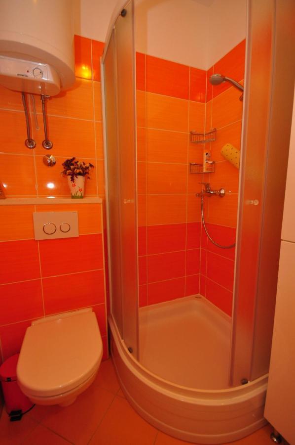 Tri Palme Appartement Prvic Sepurine Buitenkant foto