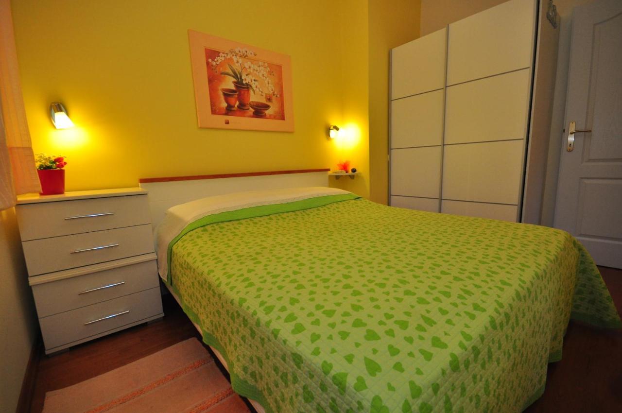 Tri Palme Appartement Prvic Sepurine Buitenkant foto