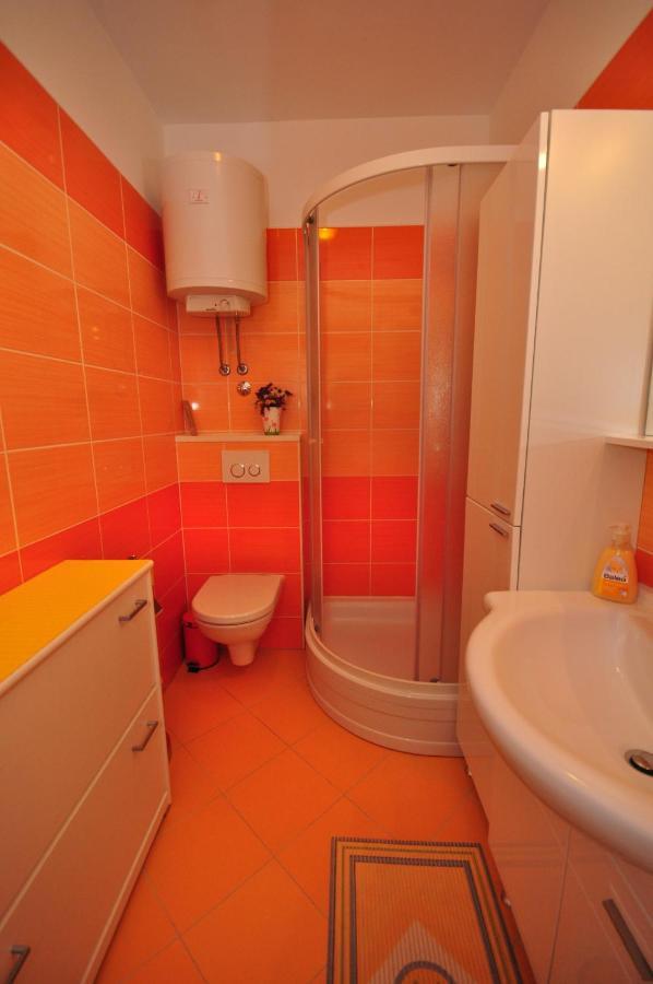 Tri Palme Appartement Prvic Sepurine Buitenkant foto