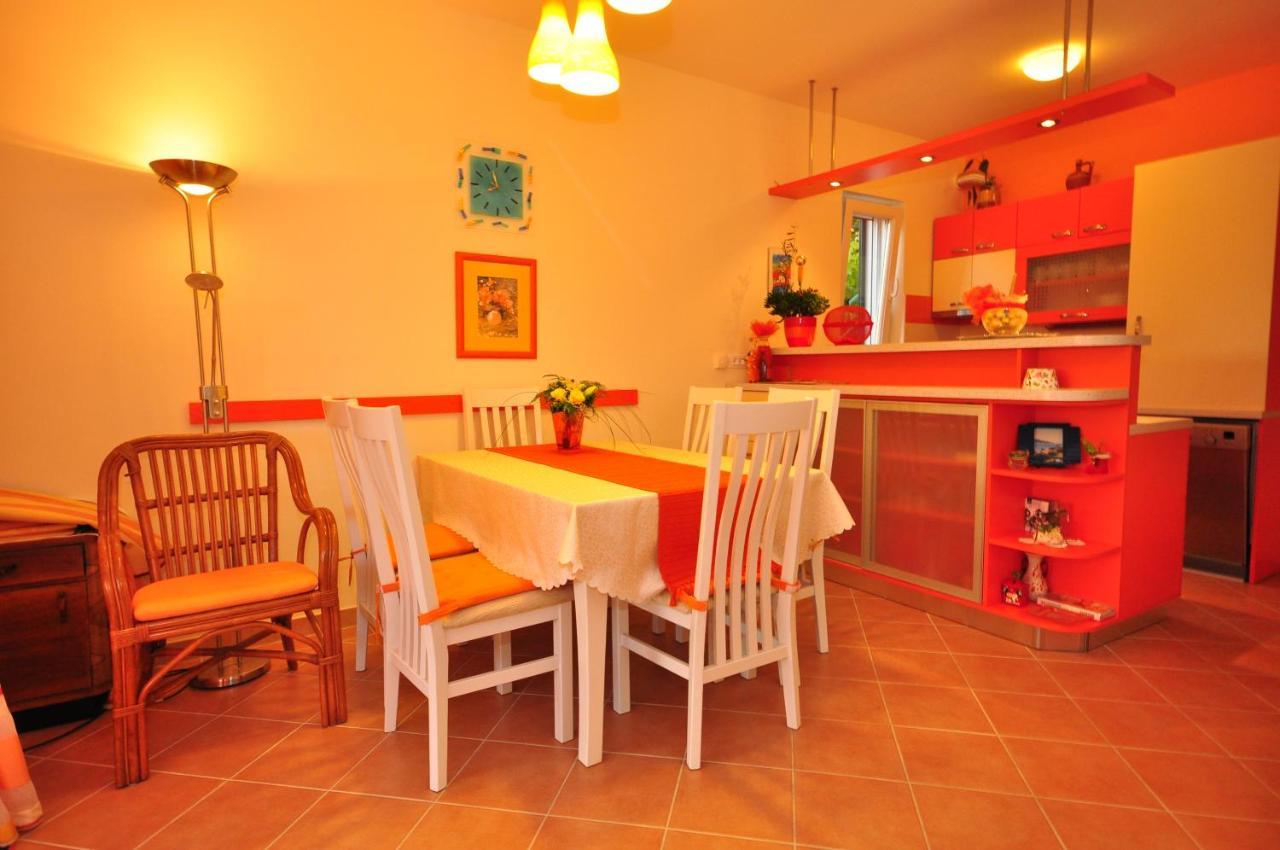 Tri Palme Appartement Prvic Sepurine Buitenkant foto